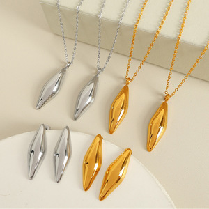 Elegant Geometric Jewelry <b>Set</b> Women's Zinc Alloy Earrings <b>Necklace</b> Party Fashion <b>Silver</b> Gold Color Clavicle Chain - Product Image 1