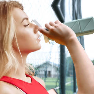 Bouteille d'eau en silicone réutilisable de 620ml avec logo personnalisé, paille écologique, voyage, camping, course à pied, gym, sport, enfants, sans Bpa - Product Image 6