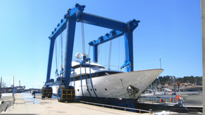 Korrosionsbeständiger Marine-Bootslift Yacht-Reisekran 50T Mobiler Yachtkran mit Motor Bootshebevorrichtung für den Dockbereich - Product Image 5