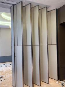 Pista <span class=keywords><strong>de</strong></span> techo, divisor <span class=keywords><strong>de</strong></span> partición <span class=keywords><strong>de</strong></span> <span class=keywords><strong>madera</strong></span> acústica, pared plegable deslizante móvil <span class=keywords><strong>para</strong></span> oficina, división <span class=keywords><strong>de</strong></span> espacio escolar <span class=keywords><strong>para</strong></span> salas <span class=keywords><strong>de</strong></span> conferencias - Product Image 6