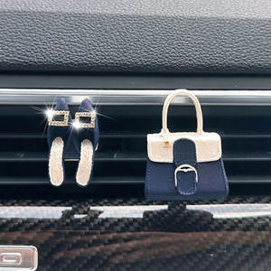 น้ำหอมปรับอากาศในรถยนต์ SOCELI รุ่นใหม่ ดีไซน์รองเท้าแตะยิปซั่ม กลิ่นหอมจากธรรมชาติ รับผลิตโลโก้ตามสั่งโดยตรงจากโรงงาน - Product Image 3