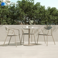 Ensemble de table à manger d'extérieur moderne en aluminium, mobilier de jardin imperméable pour hôtel, villa, cour