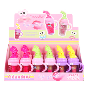 Nuevo brillo de labios de alta calidad, taza de paja para el vientre de verano, aceite de labios, estilo bonito, resistente al agua, hidratante, labial líquido bonito - Product Image 1