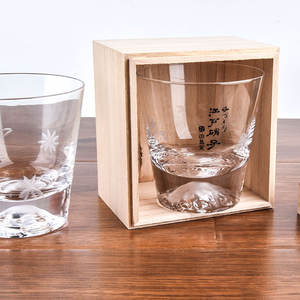 Verre en cristal sans plomb gravé à la main de bonne qualité Verre à whisky Verre à vin sans pied - Product Image 1