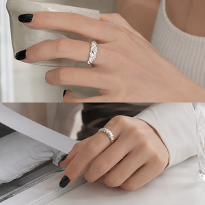 Bague <span class=keywords><strong>Croissant</strong></span> Torsadée en Argent Sterling 925 au Design Original avec Micro-Pavé CZ, Bijoux Tendance Hypoallergéniques pour Femmes, Vente en Gros - Product Image 1