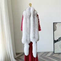 Nouvelle Mode Long Style Réel Écharpe De Fourrure De Renard Avec Queue Femmes Tenue D'hiver Fourrure Silencieux Dames Véritable Manteau De Fourrure Col