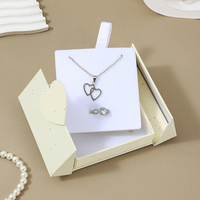 Caixa de Presente para Joias Becan Heart Fold Out com Tampa Salpicada em Marfim, Cartão de Apresentação Removível para Colares, Brincos e Anéis