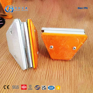 Delineador reflectante PMMA de doble cara personalizado con reflector de seguridad de barandilla de carretera de PVC W <span class=keywords><strong>Beam</strong></span> para carreteras - Product Image 1