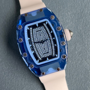 Montre-bracelet automatique ultra-fine pour femme, avec cadran squelette diamanté, boîtier tonneau et cristal bleu exquis, idéale pour les événements de gala et les terrains de sport. - Product Image 2