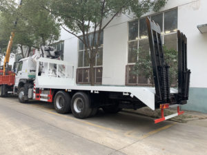 Grúa Montada en Camión de Brazo Recto de 12 Toneladas, Confiable, con Estabilizadores, para Construcción Urbana, Carga y Entrega de Mercancías - Product Image 2