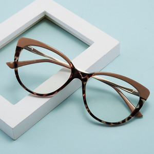 Alla moda Anti luce blu <span class=keywords><strong>occhiali</strong></span> PC per le donne nuova cornice per occhi di gatto Internet celebrità <span class=keywords><strong>occhiali</strong></span> <span class=keywords><strong>con</strong></span> cornice rossa per la lettura - Product Image 2