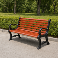 Banc de jardin extérieur avec structure en fonte et lattes en bois, siège de loisirs pour jardin public et terrasse