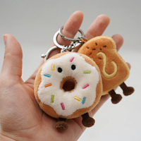 Porte-clés en peluche personnalisé en forme de beignet mignon, jouet en peluche doux, accessoire de sac à dos