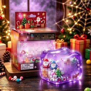 Juguete Sensorial Antiestrés de Caramelo de Malta con Purpurina Navideña, Bola de Compresión de Rebote Lento para Aliviar el Estrés Navideño y Regalo para Fiestas - Product Image 1