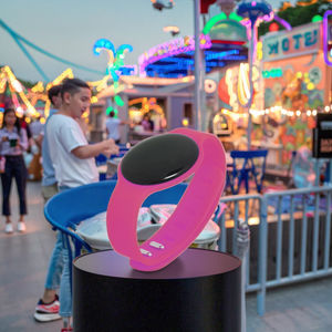 W51 KKM Bluetooth 5.0 yaşlı Buzzer bilezik için şarj edilebilir IoT akıllı cihazlar ile SOS panik düğmesi ve BLE Beacon bilekliği - Product Image 1