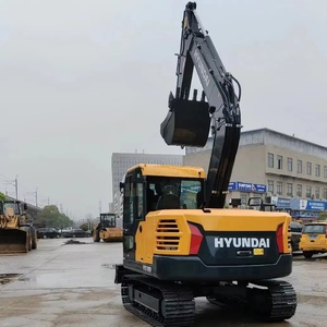 Excavatrice sur chenilles hydraulique d'occasion Hyundai HX80 de fabrication coréenne, 8 tonnes, avec moteur, boîte de vitesses, moteur à engrenages, pompe, prix bas, équipement de machinerie - Product Image 2