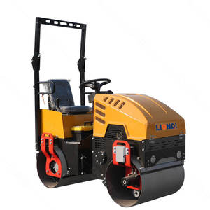 <span class=keywords><strong>Rouleau</strong></span> compresseur vibrant hydraulique autoporté de 1,5 tonne à double tambour en acier avec tambours à tranchées en option pour le compactage des fondations en asphalte - Product Image 4