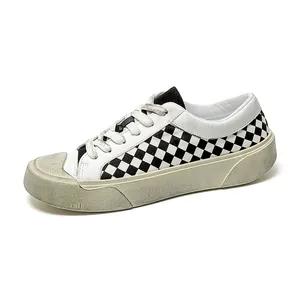 Mô hình mới bán buôn Chất lượng cao Giày vải Trung Quốc tiêm cao su người đàn ông phẳng checkerboard Sneaker bán nóng giá thấp 2023