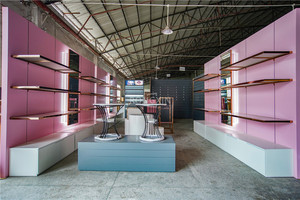 Mobilier Commercial de Magasin d'Hygiène Personnelle <span class=keywords><strong>Design</strong></span> Rose Tendance Miroir Décoratif Étagère Murale de Présentation de Perruques pour Salon de Beauté - Product Image 4