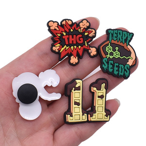 HY 2026 Accesorios de Decoración para Zapatos de <span class=keywords><strong>Stranger</strong></span> <span class=keywords><strong>Things</strong></span> de Alta Calidad, Hebillas de PVC Suave, Dijes de Goma para Zapatos DIY para Niños, Zuecos - Product Image 3