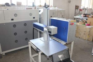 Máquina de marcado láser de fibra de 30W foto en teléfono casess EZCAD SG7110 cabezal Galvo para corte de grabado de Metal lente de 300*300mm - Product Image 6