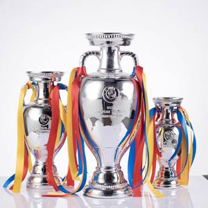 2025 Espagne Championnat d'Europe 1:1 Échelle Modèle Football Fan Décoration & Arrangement Souvenirs Henri Delaunay Trophée - Product Image 1