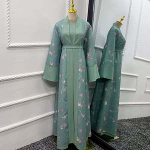 2026 Venta al por mayor: Elegante mono Abaya floral abierto para mujer, diseño modesto, gabardina de poliéster para otoño, <span class=keywords><strong>ropa</strong></span> musulmana de moda - Product Image 4