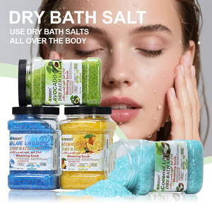 Sel de bain exfoliant grossier avec huile essentielle et cristaux de sel marin pour les soins des pieds - Product Image 1