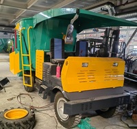 Mélangeur d'alimentation à haute productivité 5m ³ véhicule monté sur camion TMR mélange et propagation ensemble mélangeur Machine pour l'alimentation animale