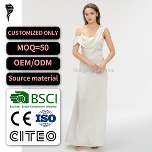ชุดเดรส OEM สำหรับผู้หญิง ดีไซน์หรูหรา ไหล่เฉียง ชุดแต่งงานสุดหรู - Product Image 1