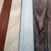 Conception moderne Planche de sol en vinyle de luxe en plastique PVC de 3mm d'épaisseur Carreaux de sol LVT à dos sec adhésifs faciles pour la maison d'usine en gros