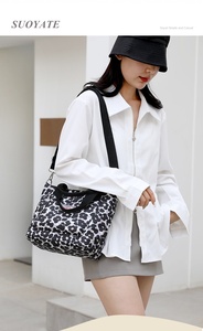Fabricante Mayorista de Bolsos de Mano Modernos y Personalizados de Alta Calidad para Mujer, Bolsos Cruzados y de Hombro de Lona - Product Image 2