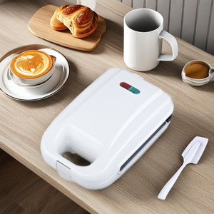 OEM 3 en 1 Calefacción de doble cara portátil desmontable eléctrico Sandwich Donut Maker Tostadora Mini animales Fish Waffle Maker - Product Image 3
