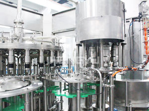 Machine de remplissage et de bouchage intégrée entièrement automatique pour jus de pomme/orange/fraise, remplissage à chaud - Product Image 5