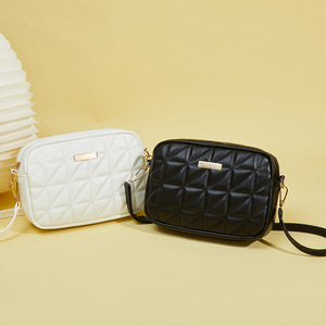 Sac bandoulière matelassé en cuir PU pour femme, petit format carré, pour téléphone, usage quotidien, couleurs blanc, noir, café, collection automne 2025 - Product Image 3
