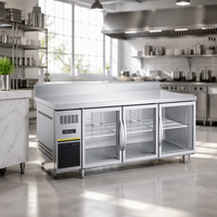 Réfrigérateur sous comptoir en acier inoxydable pour restaurant, 3 portes vitrées avec pare-éclaboussures pour la préparation des aliments