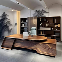 Table de bureau de direction haut de gamme avec surface de travail arrondie et texture géométrique raffinée sur le devant