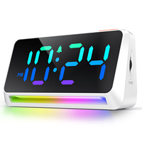 2022 Nieuwste Bureau En Tafel Dynamische Rgb Kleur Veranderende Klok Kinderen Led Digitale Wekker Met Licht