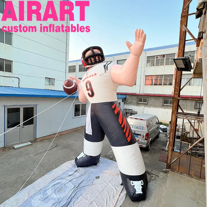 durable pvc inflatable player man Statue for team advertising outdoor props