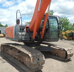 Excavatrices d'occasion à prix avantageux ZX240 Excavatrice Hitachi d'occasion Excavatrice à chenilles Hitachi d'origine 240 270 d'occasion - Product Image 6