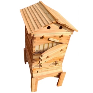 Estructura de Madera para Colmenas Automáticas a Pequeña Escala, Ideal para Apicultura en Patios Traseros y Granjas de Miel - Product Image 1