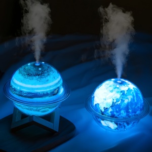 Humidificateur USB tactile mini lune avec veilleuse LED et brume étoilée pour la maison, la voiture et le bureau - Vente en gros - Product Image 1