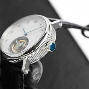 Reloj de Lujo para Hombre OEM Elite Automático con Tourbillon, Cristal de Zafiro, Manecillas Azules, Caja Plateada, Esfera de Esmalte Blanco y Correa de Cuero Negra - Product Image 3