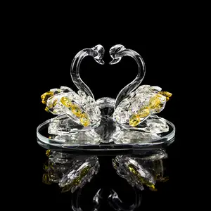 Toptan güzel kristal cam kuğu aşk hediye ve dekorasyon kristal hayvan kuğu düğün iyilik hatıra