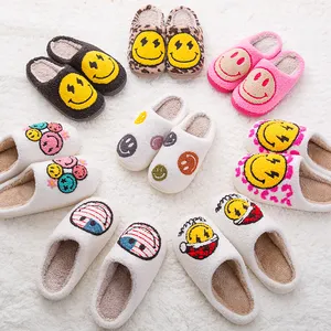 Hot Selling Wholesale Fashion Design Smile Stylish Comfortable Home Slippers Soft Leopard print Winter Slippers