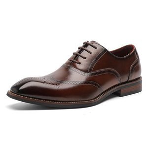 Chaussures habillées en cuir élégantes avec semelle coussinée douce et design élégant, parfaites pour les fêtes de bureau et les soirées formelles d'aujourd'hui - Product Image 4