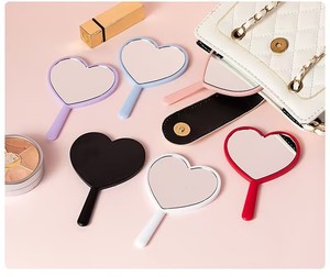 <span class=keywords><strong>2025</strong></span> <span class=keywords><strong>New</strong></span> YD cầm tay mini trái tim tắm gương du lịch nhỏ trang điểm màu hồng cầm tay gương - Product Image 6