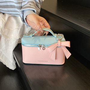 Nuova Borsa a Secchiello di Lusso con Glitter per Giovani Donne, Stile Vintage con Chiusura a Cerniera, Design con Nappine Portatile - Product Image 1
