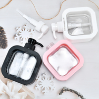 Récipient cosmétique carré de 300ml 500ml bouteilles de mousse de savon liquide en plastique PET rose avec pompe pour lotion corporelle