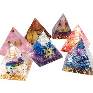 Pirámide de piedras preciosas pulidas ecológicas con piedra natural y espiral de cobre para energía curativa - Product Image 3